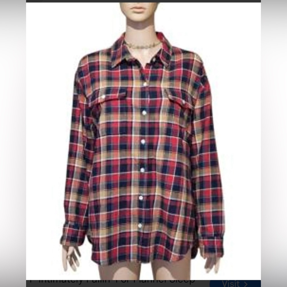 Old Navy “The Boyfriend Shirt” in flannel plaid. 😁